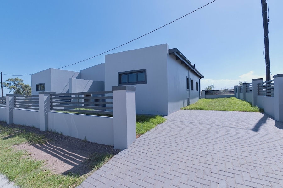 3 Bedroom Property for Sale in Parsonsvlei Eastern Cape